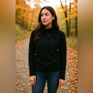 Time and Tru Long Sleeve Split Neck Collar Sweater